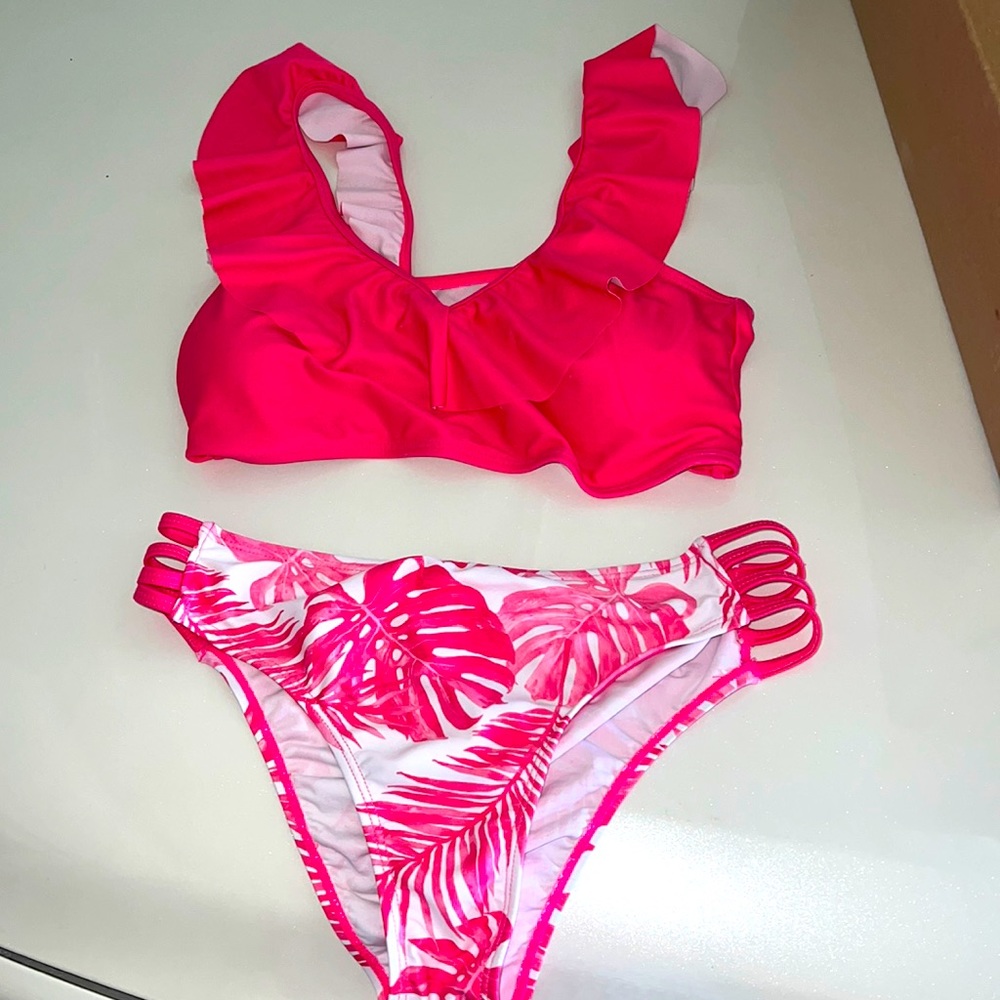 SHEIN bikini. Hot pink and white